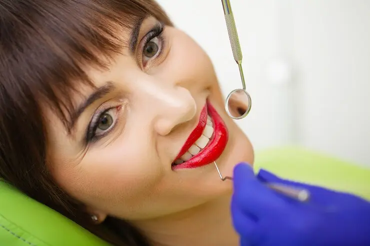 Los Angeles Porcelain Veneers: What to Expect?